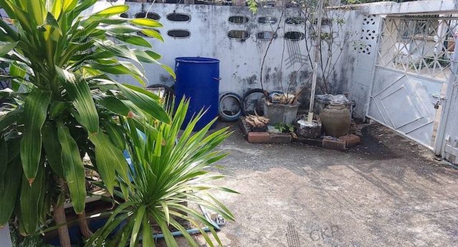 For sale 4 bed house in Mueang Uttaradit, Uttaradit