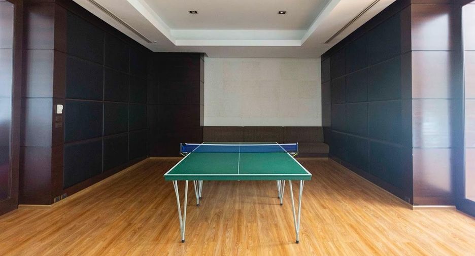 Wohnung zur Miete mit 2 Zimmer in Pathum Wan, Bangkok