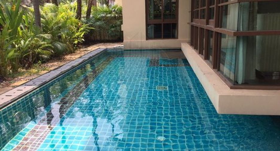For rent and for sale 4 bedrooms house in Watthana, Bangkok