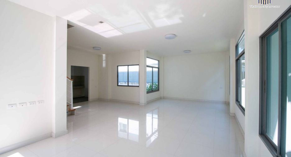 For sale 3 bed house in Pak Kret, Nonthaburi