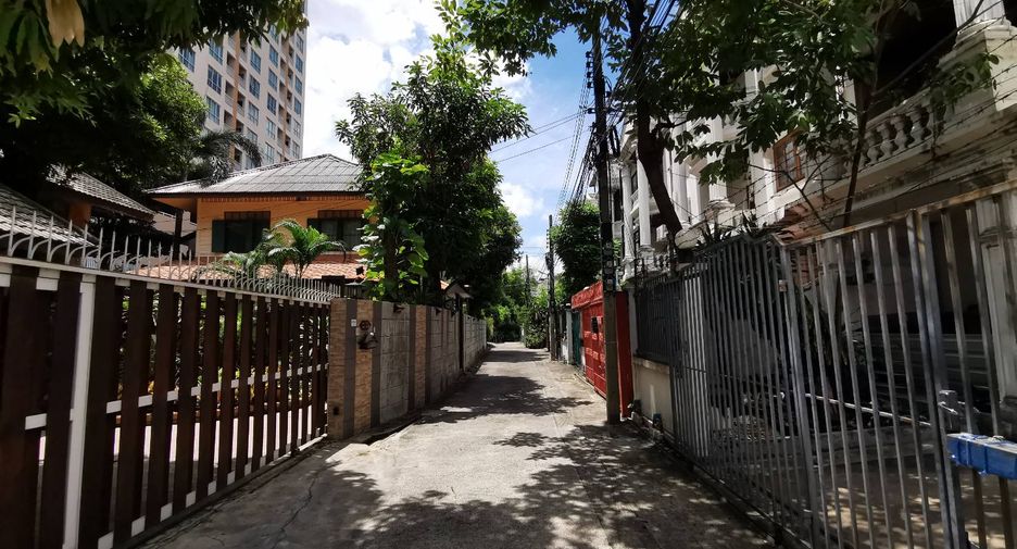 Grundstück zum Kauf in Watthana, Bangkok