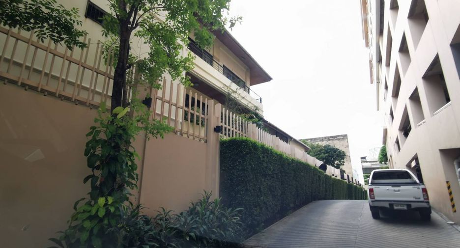 Grundstück zum Kauf in Watthana, Bangkok