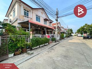 For sale 4 Beds townhouse in Phra Samut Chedi, Samut Prakan