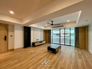 Apartment zur Miete mit 3 Zimmer in Khlong Toei, Bangkok