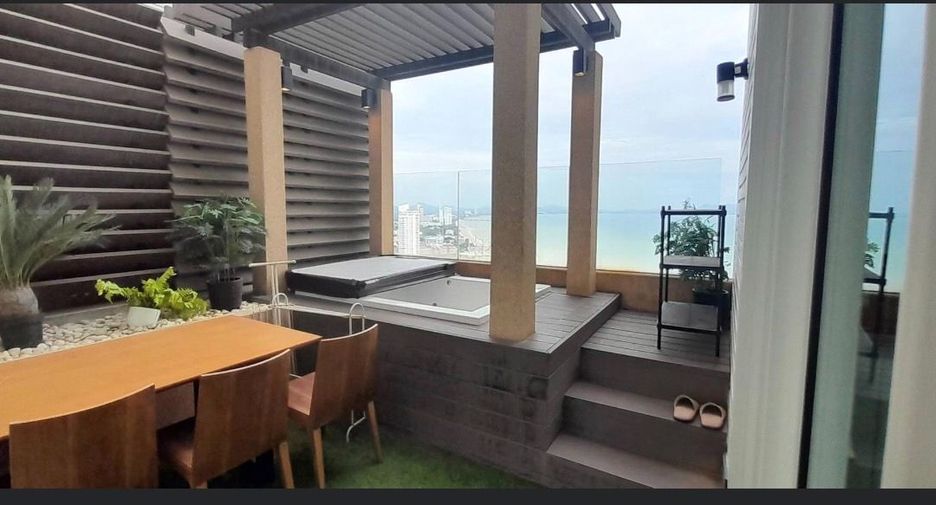 For rent 3 bedrooms condo in Bang Lamung, Chonburi