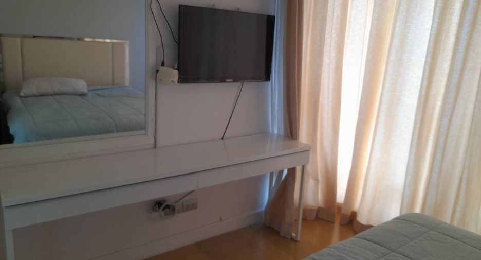 For rent 3 bedrooms condo in Bang Lamung, Chonburi