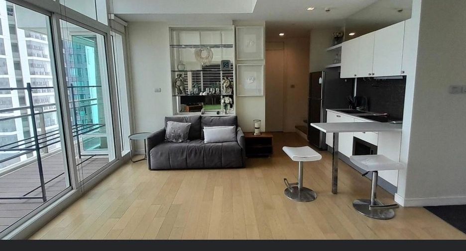 For rent 3 bedrooms condo in Bang Lamung, Chonburi