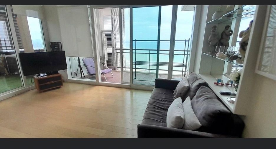 For rent 3 bedrooms condo in Bang Lamung, Chonburi