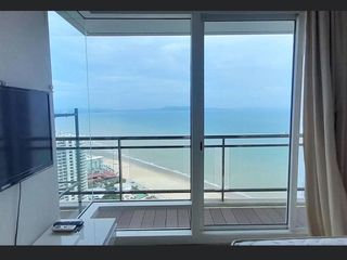 For rent 3 bedrooms condo in Bang Lamung, Chonburi