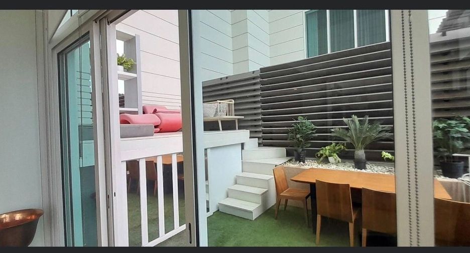 For rent 3 bedrooms condo in Bang Lamung, Chonburi