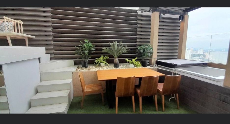 For rent 3 bedrooms condo in Bang Lamung, Chonburi