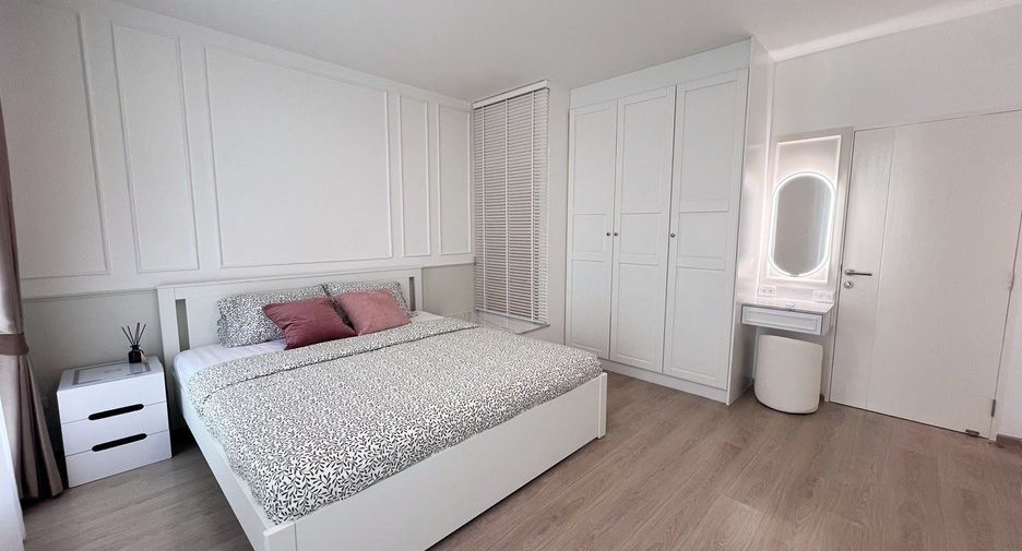 For rent 3 bedrooms townhouse in Prawet, Bangkok