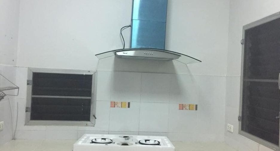 Casa en alquiler de 1 habitaciones en Phan Thong, Chonburi