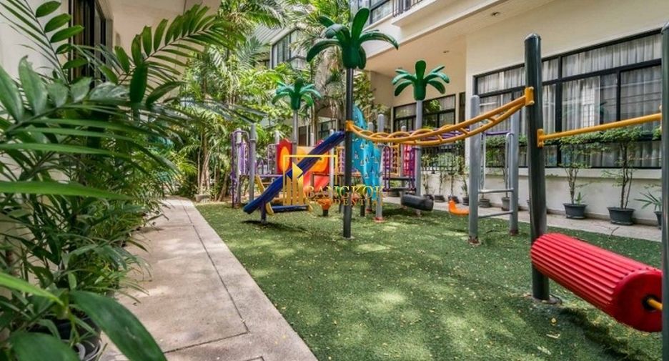 For rent 4 ベッドルーム house in Khlong Toei, Bangkok