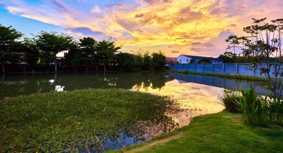 For sale 5 bed villa in Mueang Rayong, Rayong