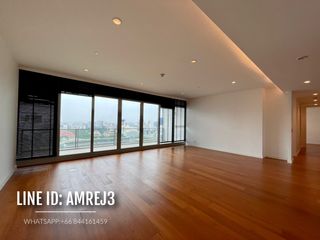 For rent 3 bedrooms condo in Pathum Wan, Bangkok
