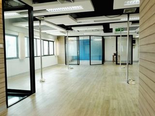 For rent 1 bed office in Watthana, Bangkok