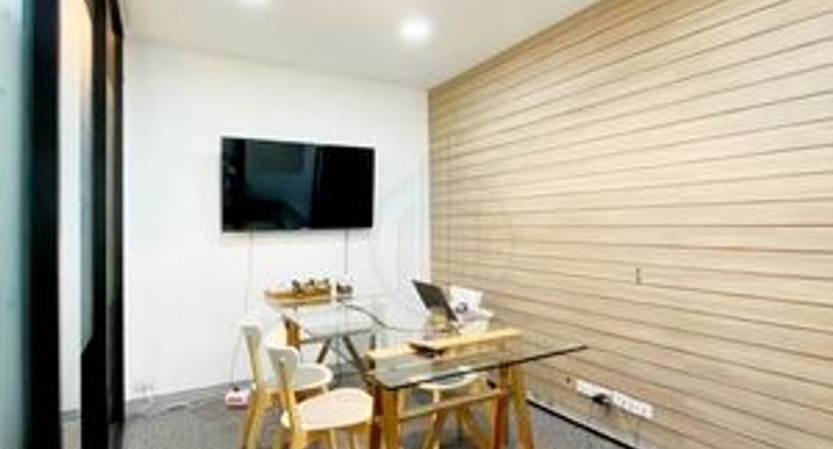 For rent 1 bed office in Watthana, Bangkok