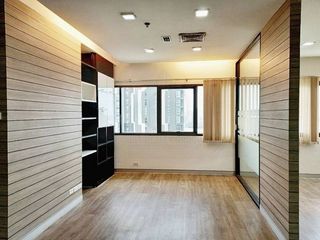 For rent 1 bed office in Watthana, Bangkok