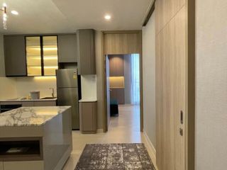 À louer 2 chambres condo à Pathum Wan, Bangkok