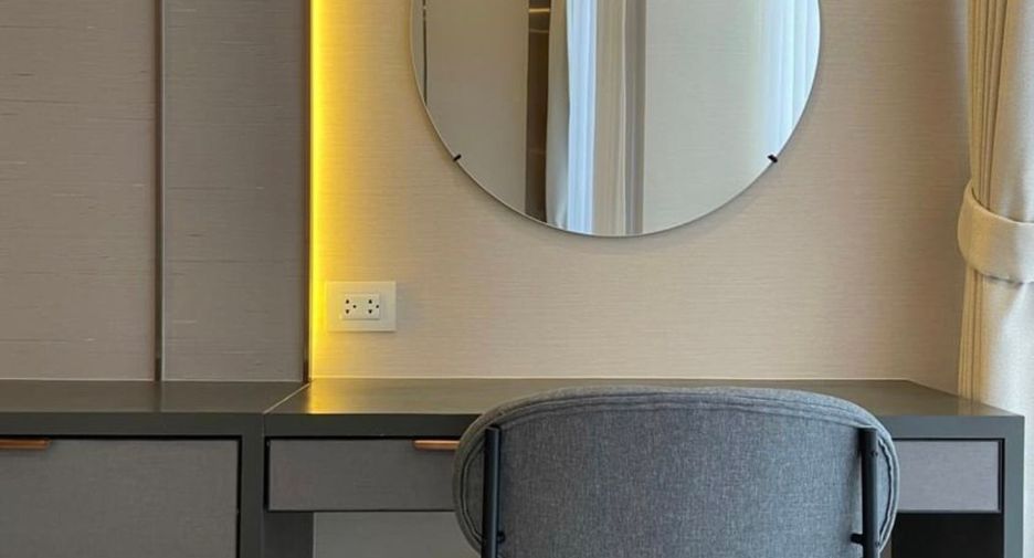 Wohnung zur Miete mit 2 Zimmer in Pathum Wan, Bangkok