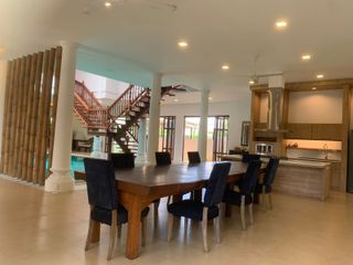 For rent そして for sale 4 Beds villa in Jomtien, Pattaya