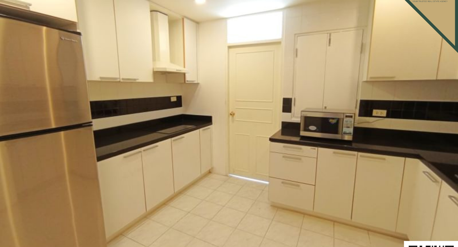 For sale 2 bedrooms condo in Watthana, Bangkok