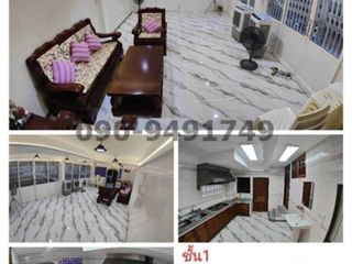 For rent 4 bedrooms retail Space in Thon Buri, Bangkok