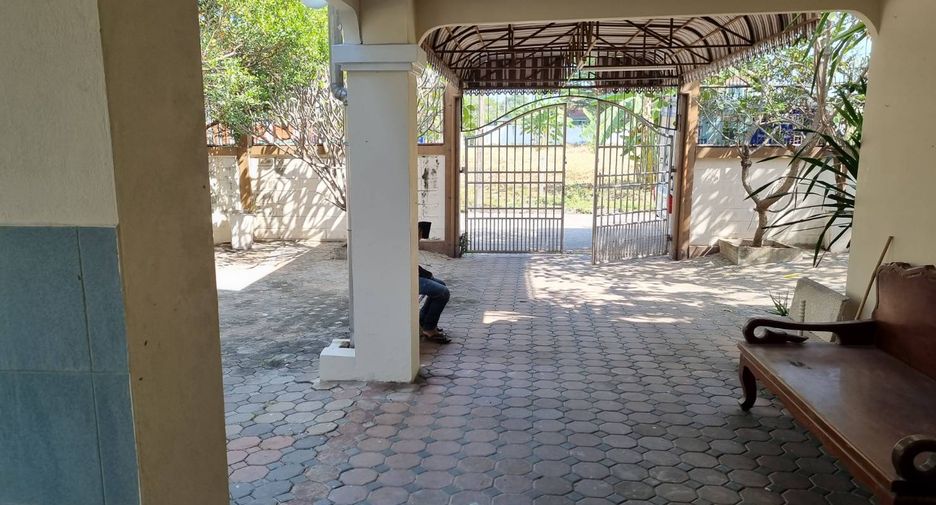 For sale 3 bedrooms house in Mueang Pathum Thani, Pathum Thani