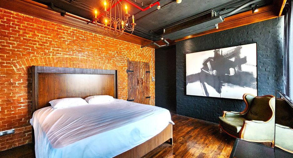 For rent and for sale 3 bedrooms condo in Khlong Toei, Bangkok