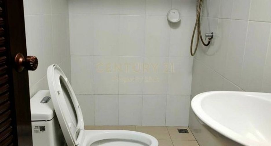 Reihenhaus zur Miete mit 3 Zimmer in Huai Khwang, Bangkok