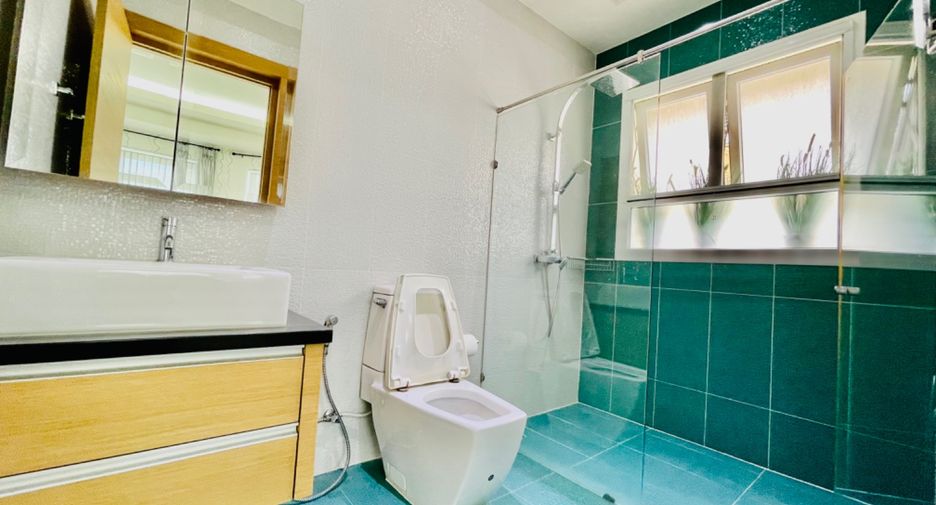 Villa zur Miete mit 4 Zimmer in Bang Lamung, Chonburi