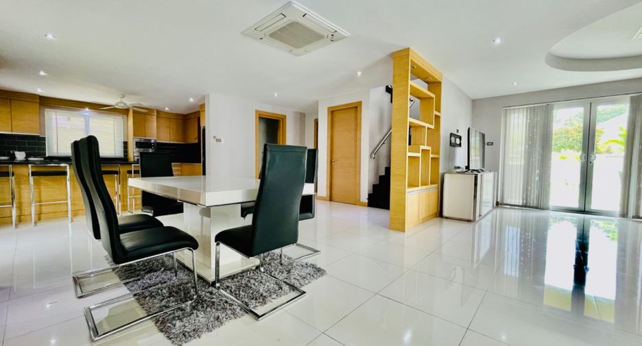 Villa zur Miete mit 4 Zimmer in Bang Lamung, Chonburi