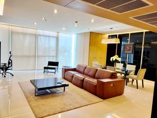 For rent 3 ベッドルーム condo in Pathum Wan, Bangkok