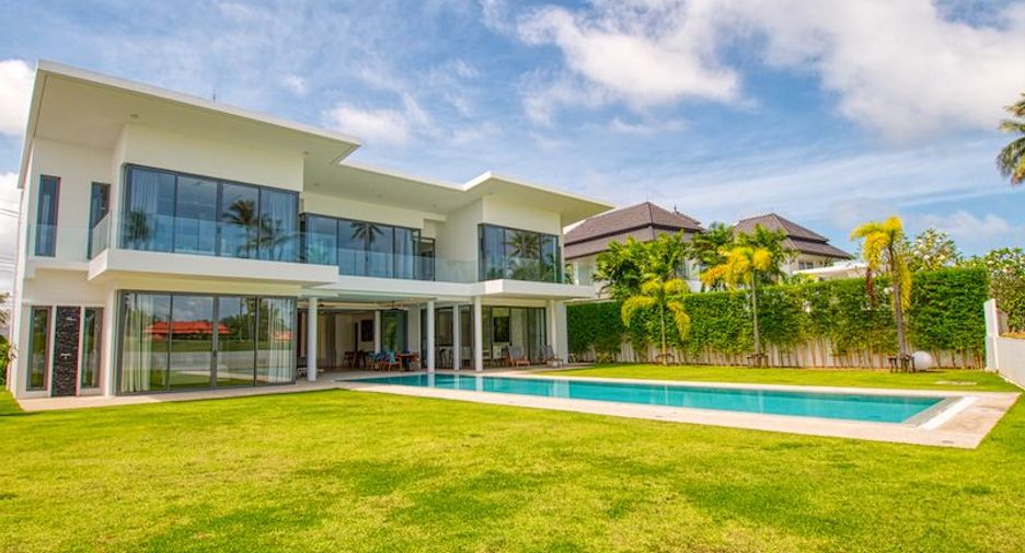 For sale 2 ベッドルーム villa in San Sai, Chiang Mai