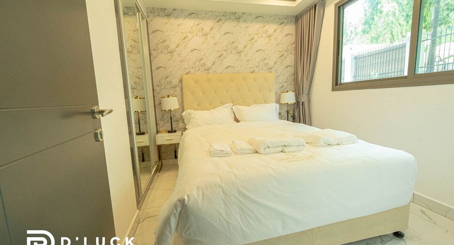 For sale 1 Beds apartment in Pratumnak, Pattaya