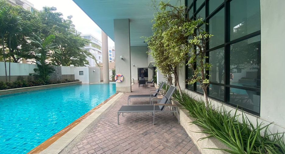 For rent and for sale 2 bedrooms condo in Khlong Toei, Bangkok