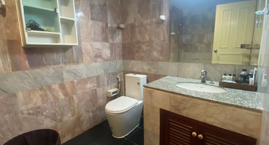 For rent and for sale 2 bedrooms condo in Khlong Toei, Bangkok