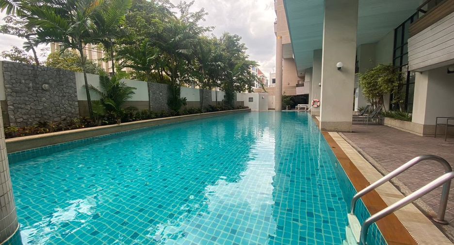 For rent and for sale 2 bedrooms condo in Khlong Toei, Bangkok