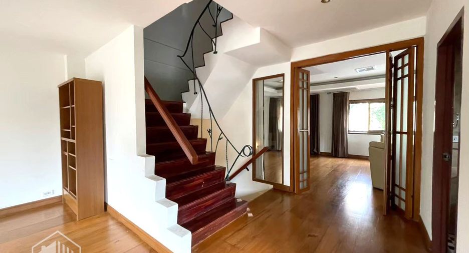 For sale and for rent 4 bedrooms townhouse in Pak Kret, Nonthaburi