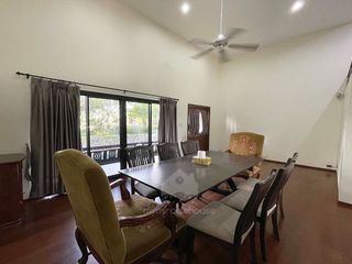 For rent 4 bed townhouse in Khlong Toei, Bangkok