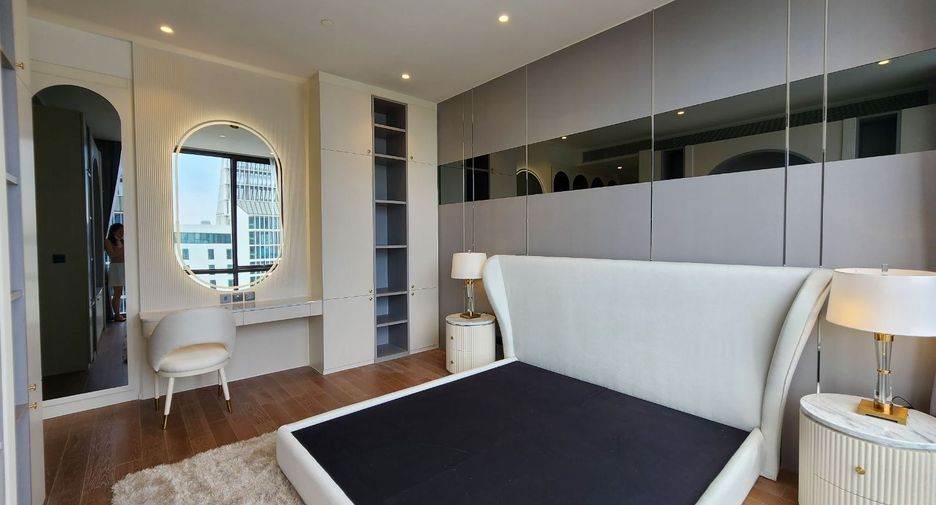 For rent そして for sale 3 ベッドルーム condo in Pathum Wan, Bangkok