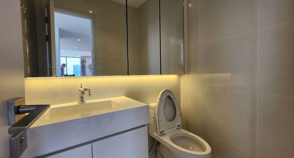 For rent そして for sale 3 ベッドルーム condo in Pathum Wan, Bangkok