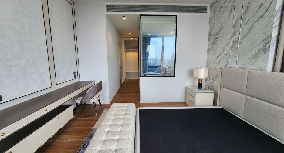 For rent そして for sale 3 ベッドルーム condo in Pathum Wan, Bangkok