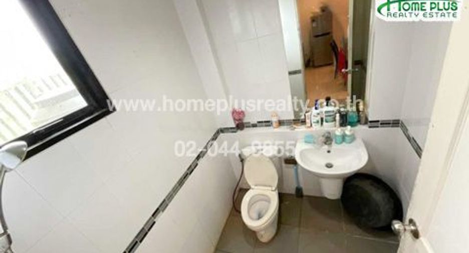 For sale 2 bedrooms townhouse in Lat Krabang, Bangkok