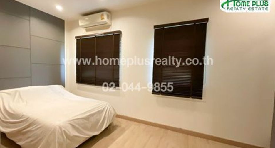 For sale 2 bedrooms townhouse in Lat Krabang, Bangkok