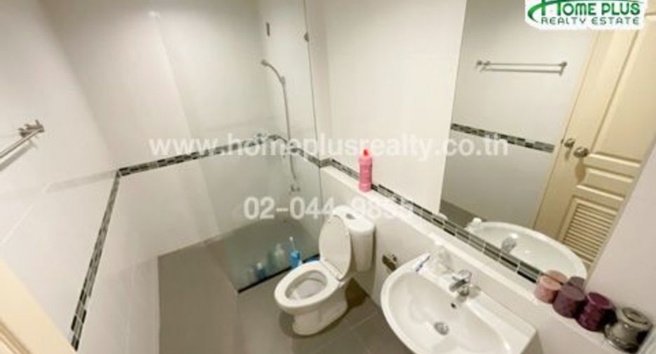 For sale 2 bedrooms townhouse in Lat Krabang, Bangkok