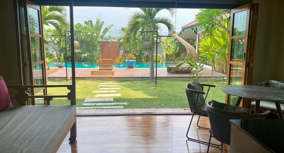 For rent 6 bedrooms house in San Sai, Chiang Mai