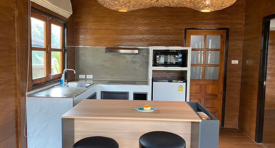 For rent 6 bedrooms house in San Sai, Chiang Mai