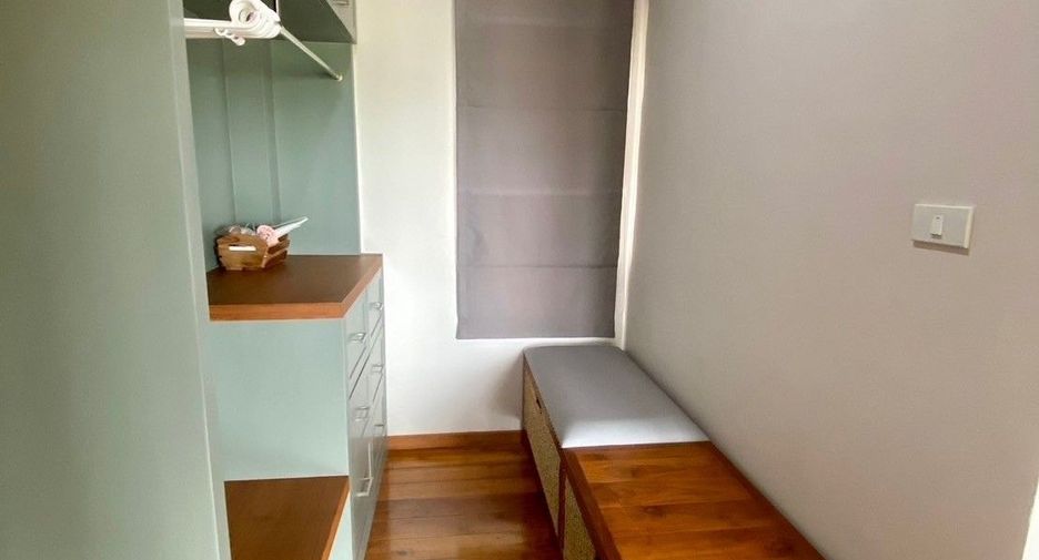 For rent 6 bedrooms house in San Sai, Chiang Mai